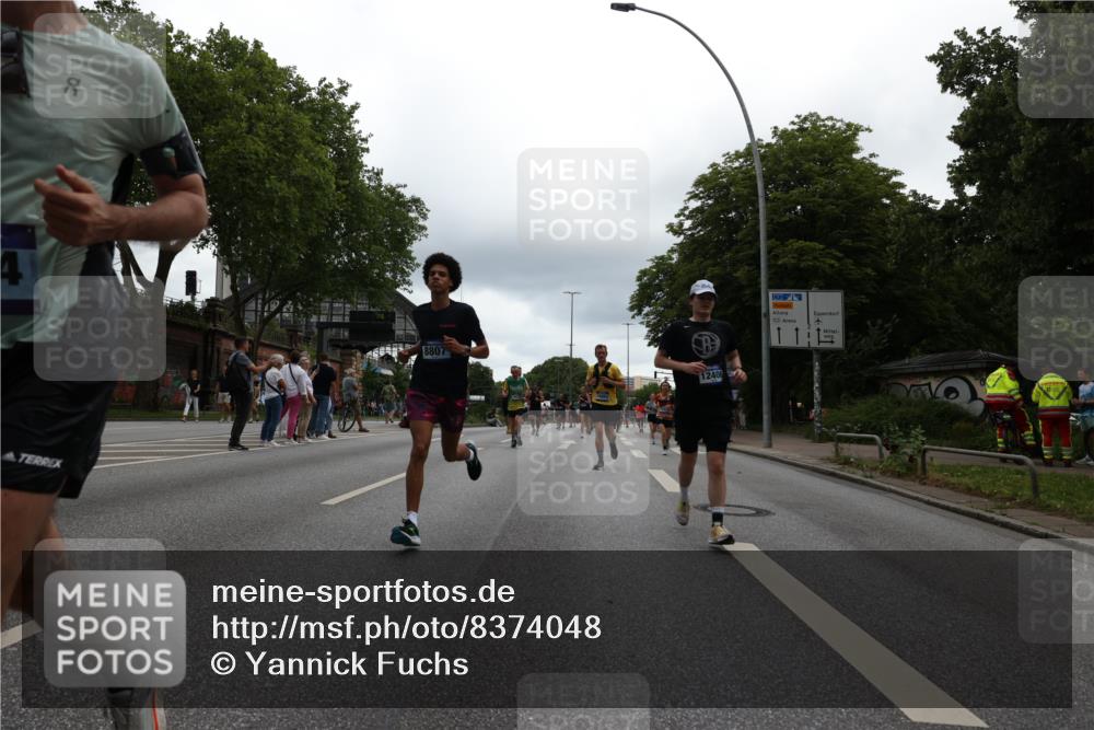 29.06.2025 - hella hamburg halbmarathon Yannick Fuchs http://msf.ph/oto/8374048 29.06.2025 10:53:53 20KM 1019, 1544, 2780, 3169, 3780, 4238, 4379, 4986, 5272, 6327, 6470, 7259, 7824, 8030, 8326, 8481, 8749, 8807, 9741, 9985, 10271, 10281, 10301, 11114, 11158, 11159, 11250, 11757, 12406, 12422, 12446, 13036, 13706, 13847, 13993, 14471, 14823, 15083, 15525, 15673, 15914, 16530, 16608, 17860, 18130, 18200, 18202, 18377, 18624, 19178 meine-sportfotos.de