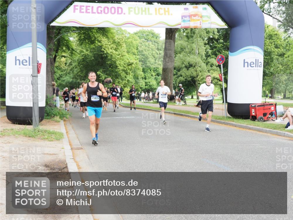 29.06.2025 - hella hamburg halbmarathon MichiJ http://msf.ph/oto/8374085 29.06.2025 10:45:06 Zwischen KM18-KM19 1595, 2606, 5277, 6281, 6302, 9835, 10212, 12735, 13694, 15824, 17455, 18068, 18112, 18492, 18682 meine-sportfotos.de
