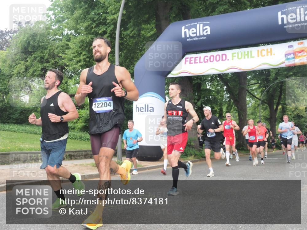 29.06.2025 - hella hamburg halbmarathon KatJ http://msf.ph/oto/8374181 29.06.2025 10:24:09 Zwischen KM18-KM19 1344, 7466, 7867 meine-sportfotos.de