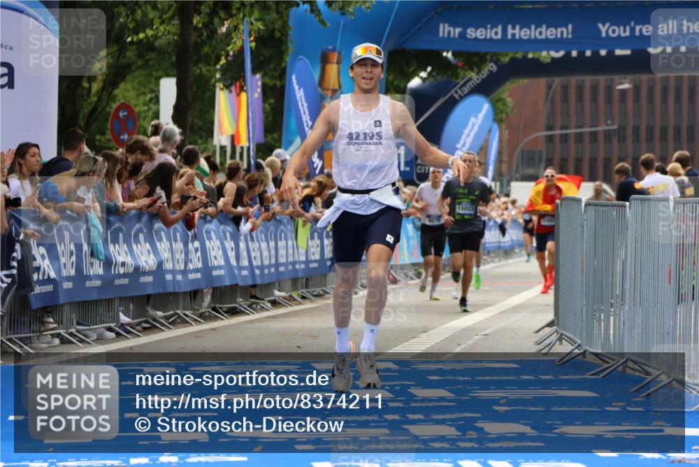 29.06.2025 - hella hamburg halbmarathon Strokosch-Dieckow http://msf.ph/oto/8374211 29.06.2025 10:26:47 Ziel 1065, 5344, 10848, 15023, 19076 meine-sportfotos.de