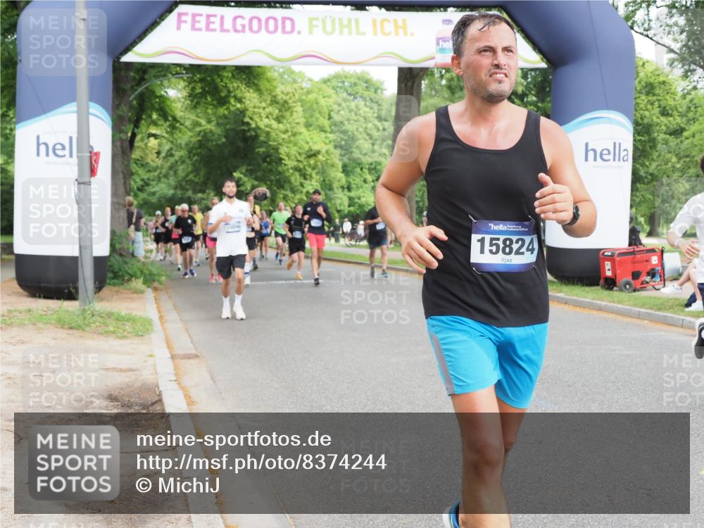29.06.2025 - hella hamburg halbmarathon MichiJ http://msf.ph/oto/8374244 29.06.2025 10:45:09 Zwischen KM18-KM19 2606, 9835, 10212, 10896, 12735, 13694, 15824, 17455, 18492, 18682 meine-sportfotos.de