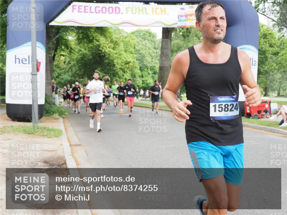 29.06.2025 - hella hamburg halbmarathon MichiJ http://msf.ph/oto/8374255 29.06.2025 10:45:09 Zwischen KM18-KM19 2606, 9835, 10212, 10896, 12735, 13694, 15824, 17455, 18492, 18682 meine-sportfotos.de