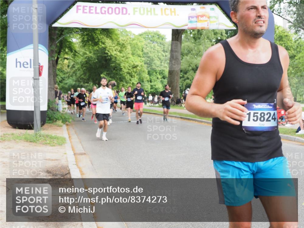 29.06.2025 - hella hamburg halbmarathon MichiJ http://msf.ph/oto/8374273 29.06.2025 10:45:09 Zwischen KM18-KM19 2606, 9835, 10212, 10896, 12735, 13694, 15824, 17455, 18492, 18682 meine-sportfotos.de