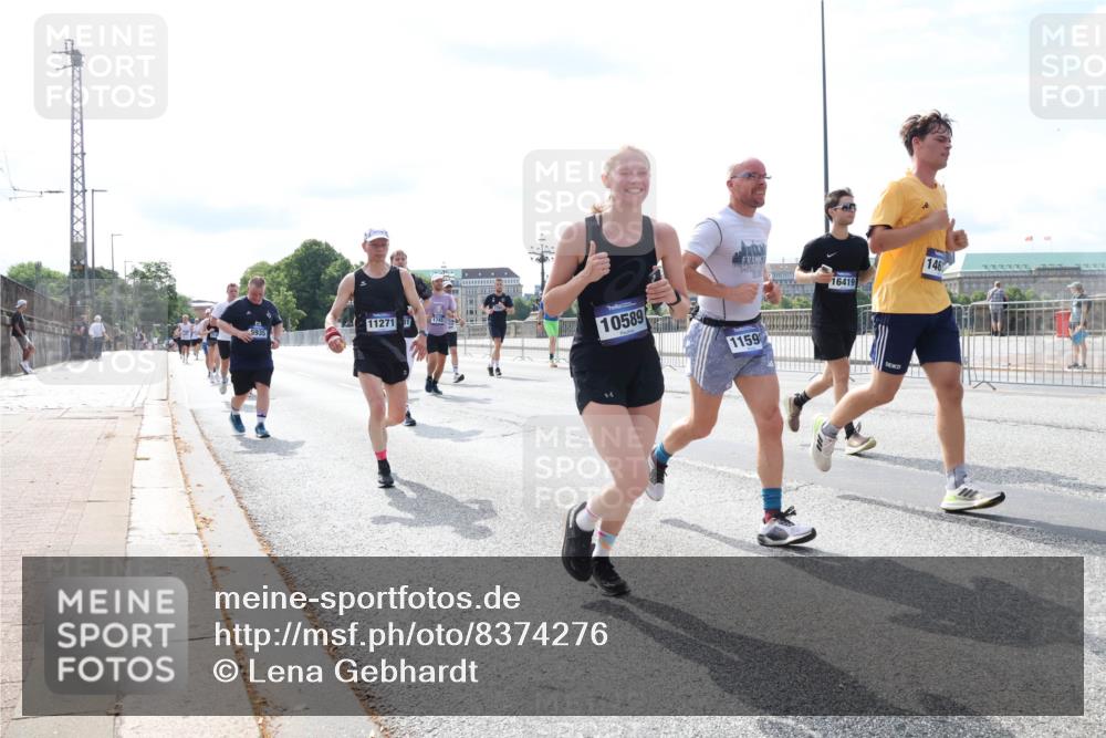 29.06.2025 - hella hamburg halbmarathon Lena Gebhardt http://msf.ph/oto/8374276 29.06.2025 10:15:05 Lombardsbrücke 11271, 7, 1745, 10589, 1159, 16419, 146, 21, 1071, 1296, 1379, 1524, 1575, 1728, 1745, 2046, 2140, 2281, 2601, 2690, 3025, 3454, 3507, 3509, 3513, 3650, 3691, 3844, 4495, 4641, 5191, 5271, 5608, 5800, 5981, 5986, 6181, 6248, 6317, 6935, 7195, 7439, 7452, 7810, 7881, 8055, 8237, 8239, 8256, 8275, 8522, 8563, 8609, 8755, 8854, 9113, 9173, 9556, 9663, 9709, 9847, 9911, 9975, 9997, 10391, 10589, 10610, 10717, 10963, 11271, 11598, 15150, 15740 meine-sportfotos.de