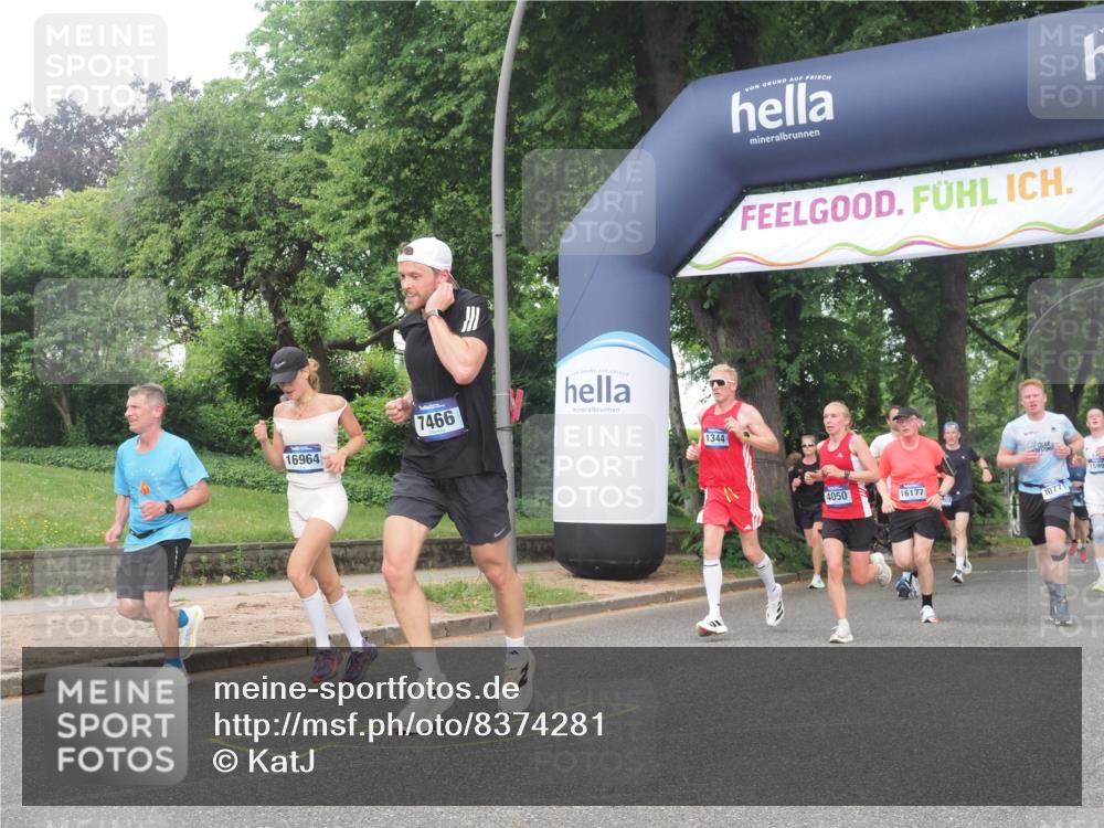 29.06.2025 - hella hamburg halbmarathon KatJ http://msf.ph/oto/8374281 29.06.2025 10:24:10 Zwischen KM18-KM19 1344, 4050, 4740, 7466, 7867 meine-sportfotos.de