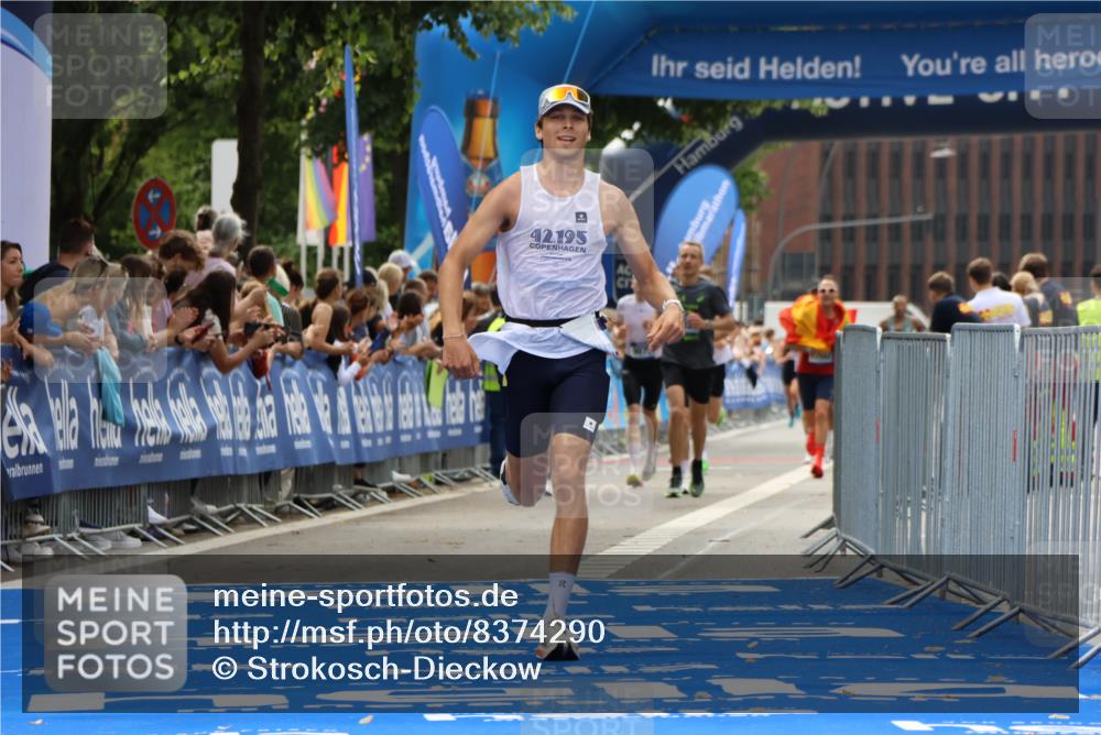 29.06.2025 - hella hamburg halbmarathon Strokosch-Dieckow http://msf.ph/oto/8374290 29.06.2025 10:26:48 Ziel 1065, 5344, 10848, 15023 meine-sportfotos.de