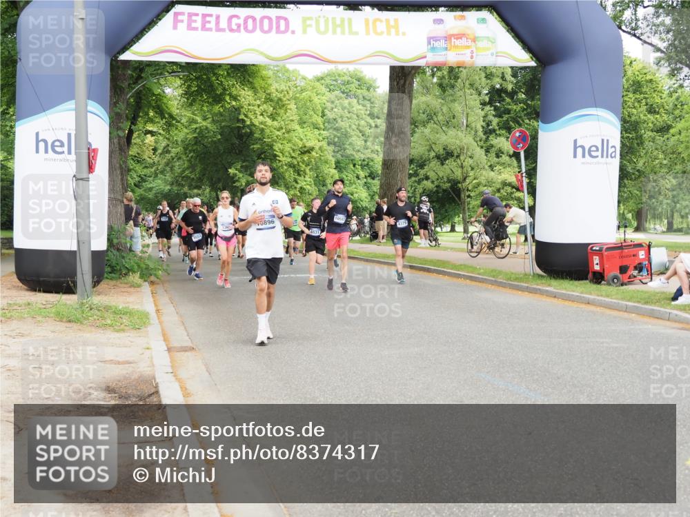 29.06.2025 - hella hamburg halbmarathon MichiJ http://msf.ph/oto/8374317 29.06.2025 10:45:10 Zwischen KM18-KM19 2606, 4319, 9835, 10212, 10896, 13694, 15824, 17455 meine-sportfotos.de