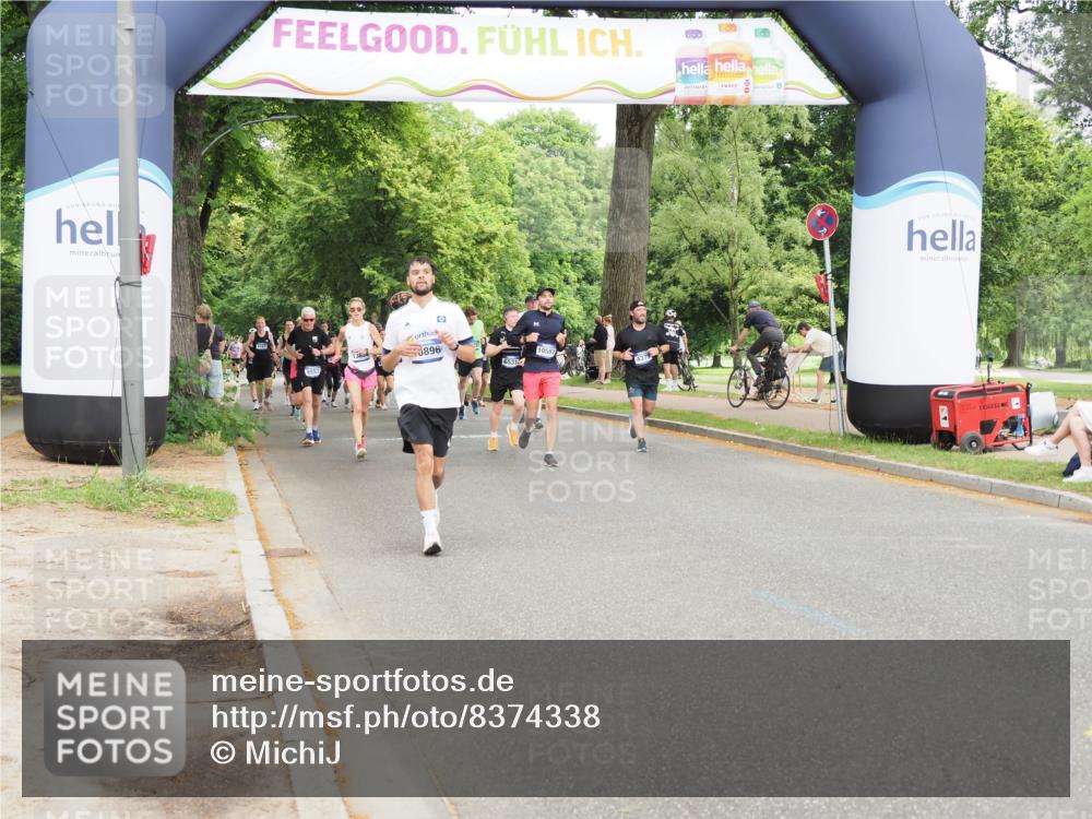 29.06.2025 - hella hamburg halbmarathon MichiJ http://msf.ph/oto/8374338 29.06.2025 10:45:10 Zwischen KM18-KM19 2606, 4319, 9835, 10212, 10896, 13694, 15824, 17455 meine-sportfotos.de