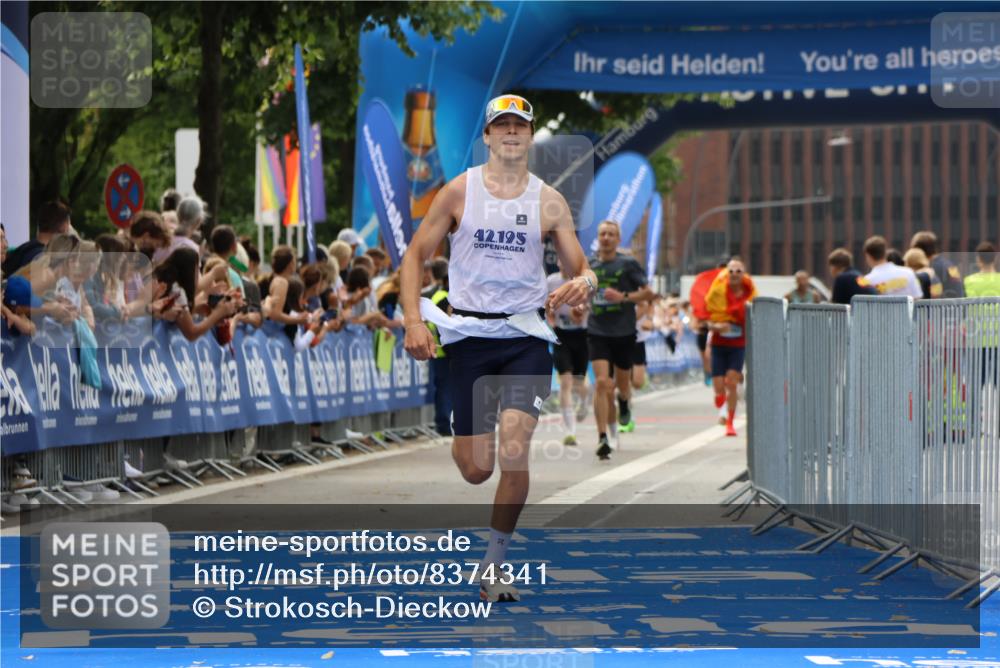 29.06.2025 - hella hamburg halbmarathon Strokosch-Dieckow http://msf.ph/oto/8374341 29.06.2025 10:26:48 Ziel 1065, 5344, 10848, 15023 meine-sportfotos.de