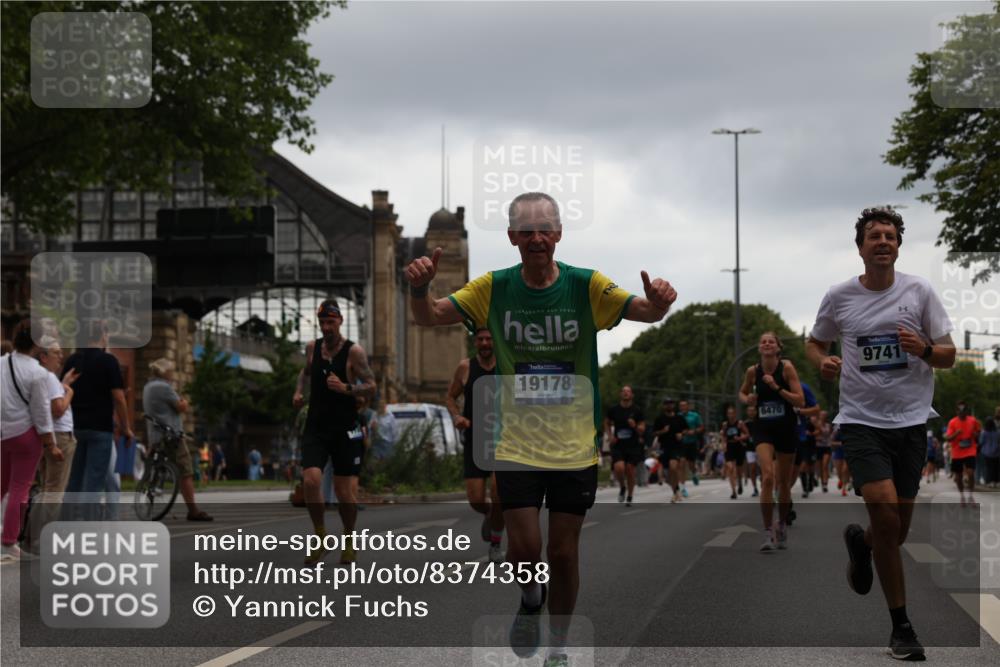 29.06.2025 - hella hamburg halbmarathon Yannick Fuchs http://msf.ph/oto/8374358 29.06.2025 10:53:56 20KM 1019, 1544, 2011, 2167, 2730, 3169, 3780, 4238, 4379, 4986, 5272, 6327, 6470, 7259, 7824, 8030, 8326, 8481, 8749, 8807, 9741, 9985, 10271, 10281, 10301, 11114, 11158, 11159, 11250, 12406, 12422, 12446, 13036, 13847, 13993, 14471, 14823, 15083, 15525, 15673, 15914, 16530, 16608, 17860, 18130, 18200, 18202, 18377, 18624, 19178 meine-sportfotos.de
