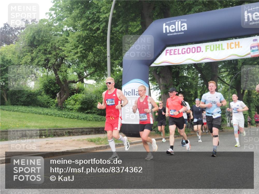 29.06.2025 - hella hamburg halbmarathon KatJ http://msf.ph/oto/8374362 29.06.2025 10:24:11 Zwischen KM18-KM19 1344, 4050, 4740, 7466, 7867 meine-sportfotos.de
