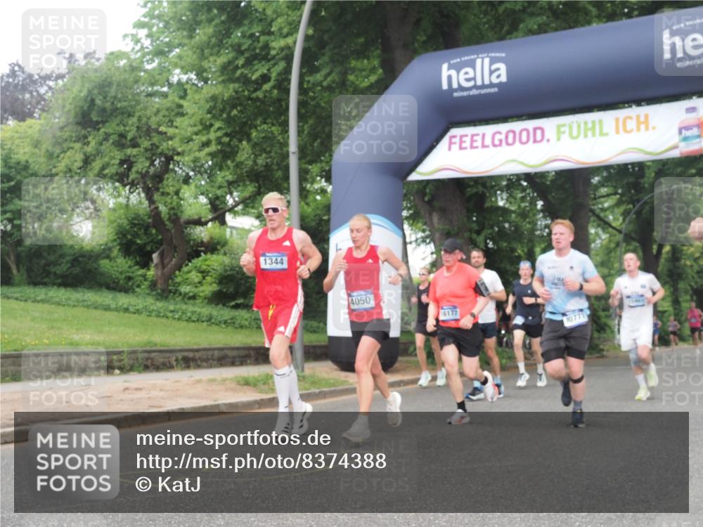 29.06.2025 - hella hamburg halbmarathon KatJ http://msf.ph/oto/8374388 29.06.2025 10:24:11 Zwischen KM18-KM19 1344, 4050, 4740, 7466, 7867 meine-sportfotos.de