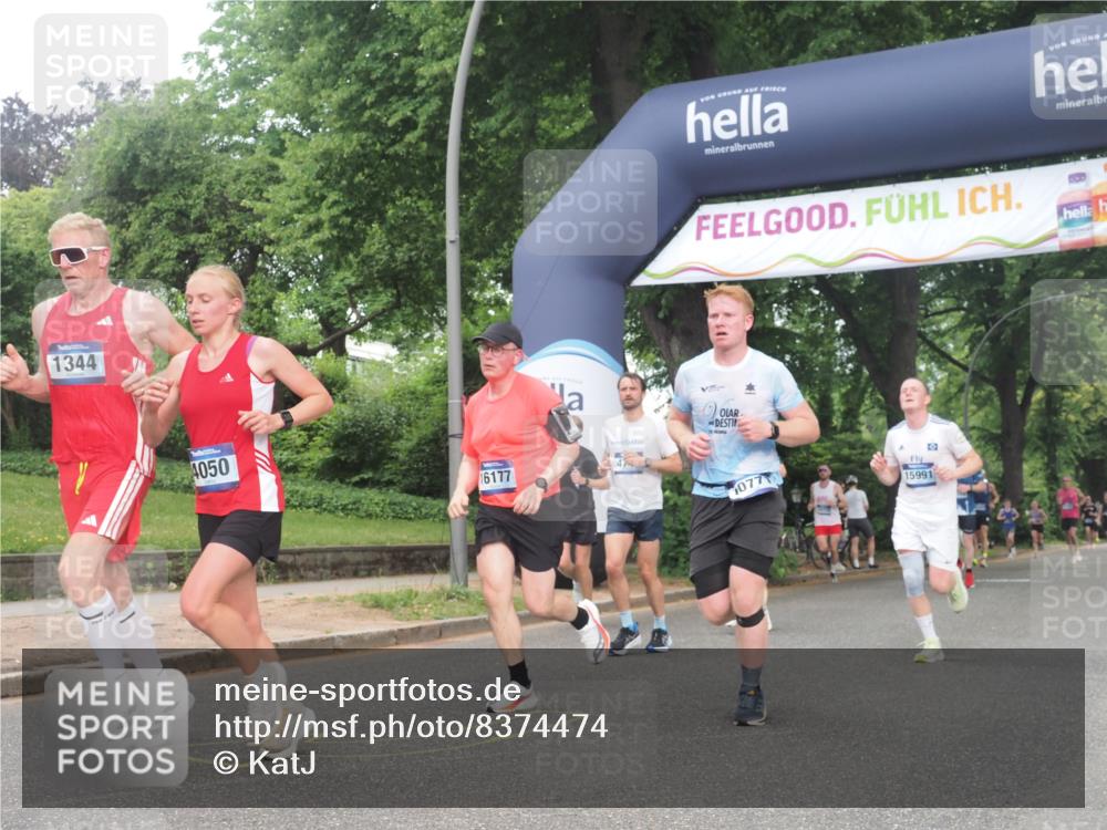 29.06.2025 - hella hamburg halbmarathon KatJ http://msf.ph/oto/8374474 29.06.2025 10:24:12 Zwischen KM18-KM19 1344, 4050, 4740, 7466 meine-sportfotos.de