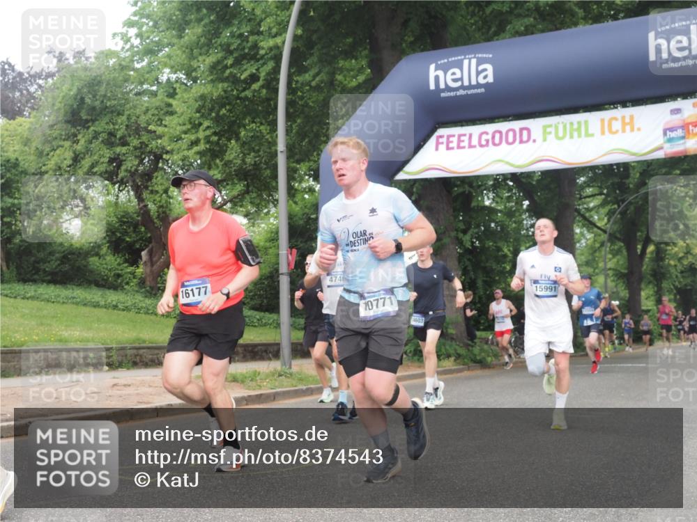29.06.2025 - hella hamburg halbmarathon KatJ http://msf.ph/oto/8374543 29.06.2025 10:24:12 Zwischen KM18-KM19 1344, 4050, 4740, 7466 meine-sportfotos.de