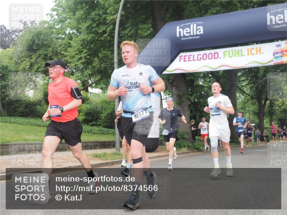 29.06.2025 - hella hamburg halbmarathon KatJ http://msf.ph/oto/8374566 29.06.2025 10:24:13 Zwischen KM18-KM19 1344, 4050, 4740, 7466 meine-sportfotos.de