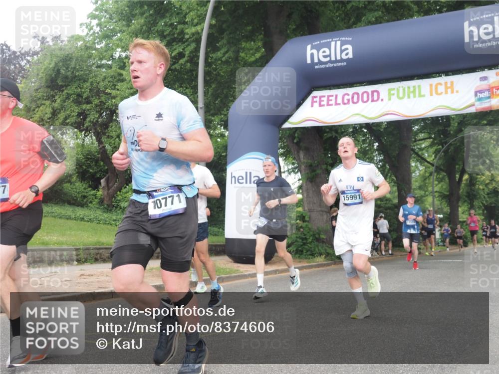 29.06.2025 - hella hamburg halbmarathon KatJ http://msf.ph/oto/8374606 29.06.2025 10:24:13 Zwischen KM18-KM19 1344, 4050, 4740, 7466 meine-sportfotos.de