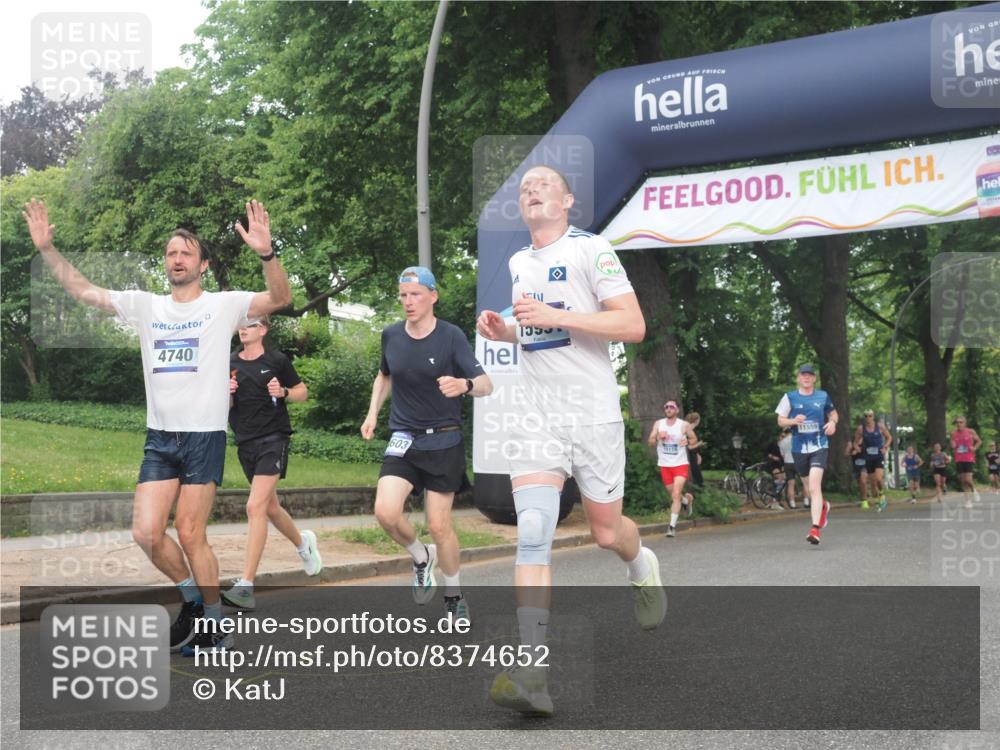 29.06.2025 - hella hamburg halbmarathon KatJ http://msf.ph/oto/8374652 29.06.2025 10:24:13 Zwischen KM18-KM19 1344, 4050, 4740, 7466 meine-sportfotos.de