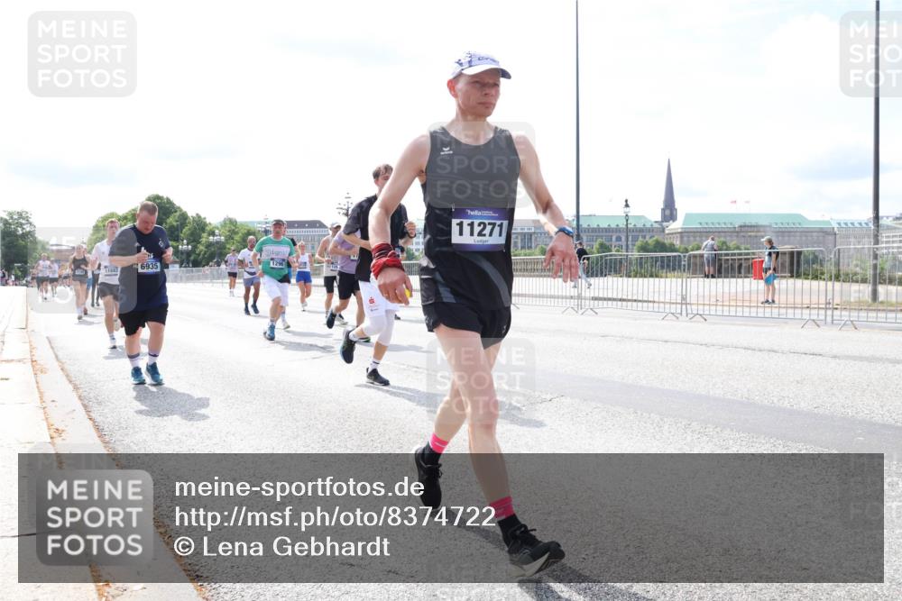 29.06.2025 - hella hamburg halbmarathon Lena Gebhardt http://msf.ph/oto/8374722 29.06.2025 10:15:06 Lombardsbrücke 11683, 6935, 1296, 11271, 1071, 1296, 1379, 1524, 1575, 1728, 1745, 2046, 2140, 2281, 2601, 2690, 3025, 3454, 3507, 3509, 3513, 3650, 3691, 3844, 4495, 4641, 5191, 5271, 5608, 5800, 5981, 5986, 6181, 6248, 6317, 6935, 7195, 7439, 7452, 7809, 7810, 7881, 8055, 8237, 8239, 8256, 8275, 8522, 8563, 8609, 8755, 8854, 9113, 9173, 9556, 9663, 9709, 9847, 9911, 9975, 9997, 10391, 10589, 10717, 10963, 11271, 11598, 13453, 13500, 15150, 15740 meine-sportfotos.de