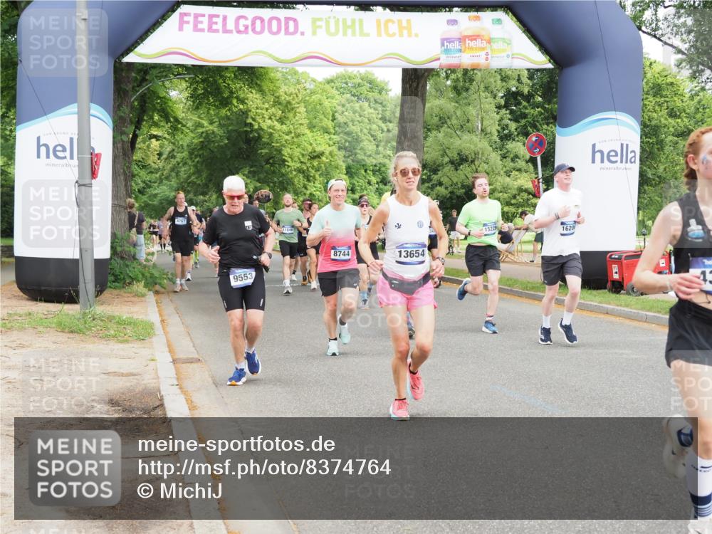 29.06.2025 - hella hamburg halbmarathon MichiJ http://msf.ph/oto/8374764 29.06.2025 10:45:14 Zwischen KM18-KM19 4319, 4379, 6531, 8744, 9553, 9555, 10212, 10518, 10587, 10896, 13654, 13694, 13761, 14928, 15083, 15229, 15824, 16206 meine-sportfotos.de