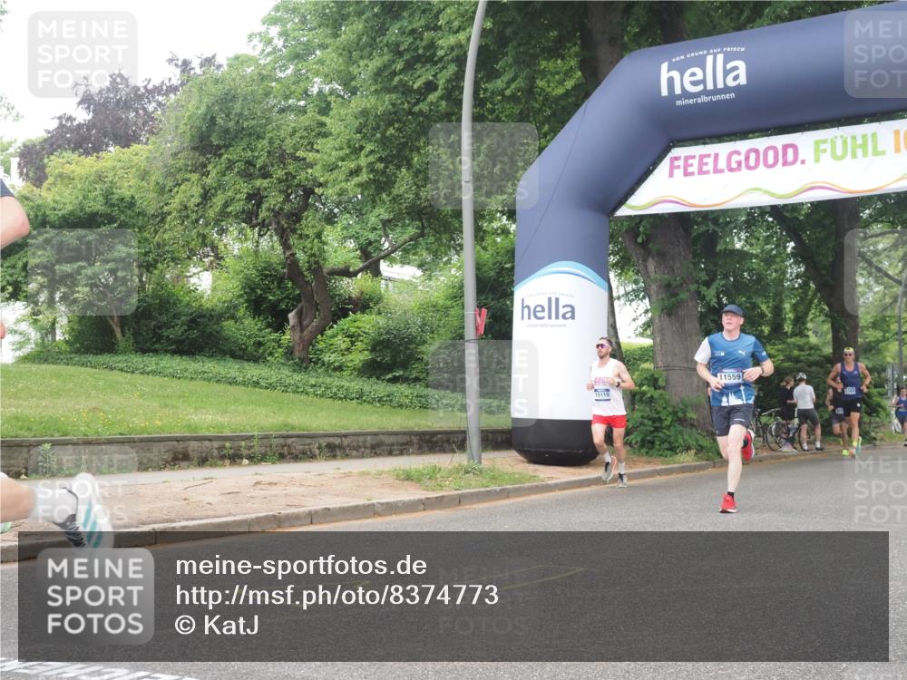 29.06.2025 - hella hamburg halbmarathon KatJ http://msf.ph/oto/8374773 29.06.2025 10:24:14 Zwischen KM18-KM19 1344, 4050, 4740, 7466 meine-sportfotos.de