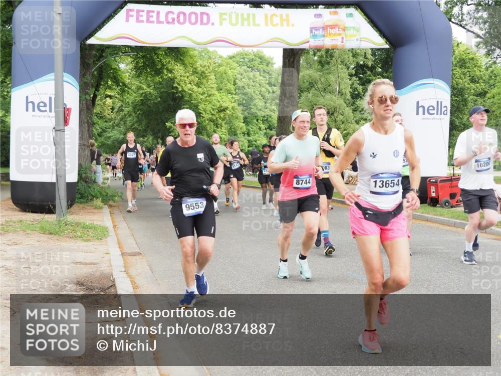 29.06.2025 - hella hamburg halbmarathon MichiJ http://msf.ph/oto/8374887 29.06.2025 10:45:15 Zwischen KM18-KM19 4319, 4379, 4708, 6147, 6531, 8744, 9553, 9555, 10518, 10587, 10896, 12879, 13654, 13761, 14928, 15083, 15229, 16206 meine-sportfotos.de