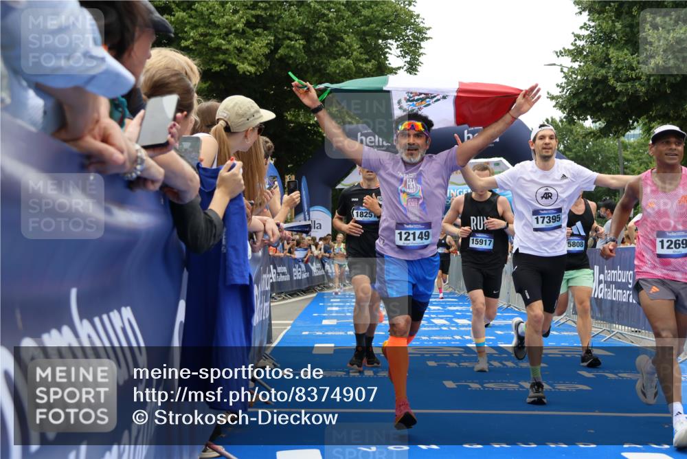 29.06.2025 - hella hamburg halbmarathon Strokosch-Dieckow http://msf.ph/oto/8374907 29.06.2025 10:48:30 Ziel 1163, 1176, 2213, 3747, 4553, 5362, 5421, 6081, 9262, 9538, 10000, 10859, 10860, 11451, 11579, 12149, 12549, 12690, 12840, 13962, 14033, 14990, 15573, 15808, 15917, 17395, 17855, 18251, 18790, 18815, 18923 meine-sportfotos.de