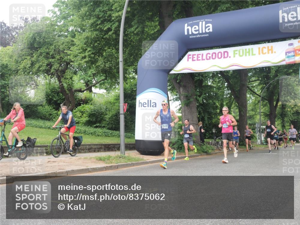 29.06.2025 - hella hamburg halbmarathon KatJ http://msf.ph/oto/8375062 29.06.2025 10:24:17 Zwischen KM18-KM19 1344, 4050, 4740, 6032 meine-sportfotos.de