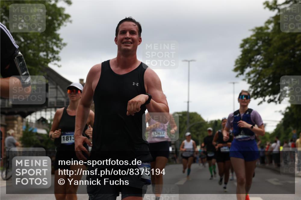 29.06.2025 - hella hamburg halbmarathon Yannick Fuchs http://msf.ph/oto/8375194 29.06.2025 10:54:08 20KM 1019, 1544, 2011, 2091, 2167, 2730, 3169, 3780, 4013, 5272, 6327, 6470, 7259, 8509, 8749, 9006, 9434, 10271, 10281, 10301, 12422, 12446, 13847, 13993, 14224, 14471, 14577, 14823, 15344, 15673, 15901, 16439, 16608, 17825, 18130, 18200, 18202, 18254, 18624, 18701, 19159 meine-sportfotos.de