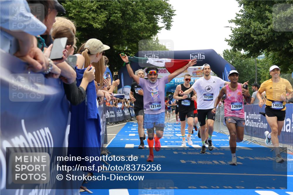 29.06.2025 - hella hamburg halbmarathon Strokosch-Dieckow http://msf.ph/oto/8375256 29.06.2025 10:48:29 Ziel 1163, 1176, 2213, 3747, 5362, 5421, 5528, 6081, 6923, 8216, 9262, 10000, 10860, 11451, 11579, 12149, 12549, 12690, 12840, 13962, 14033, 14990, 15573, 15808, 15917, 17395, 17855, 18251, 18790, 18815, 18923 meine-sportfotos.de