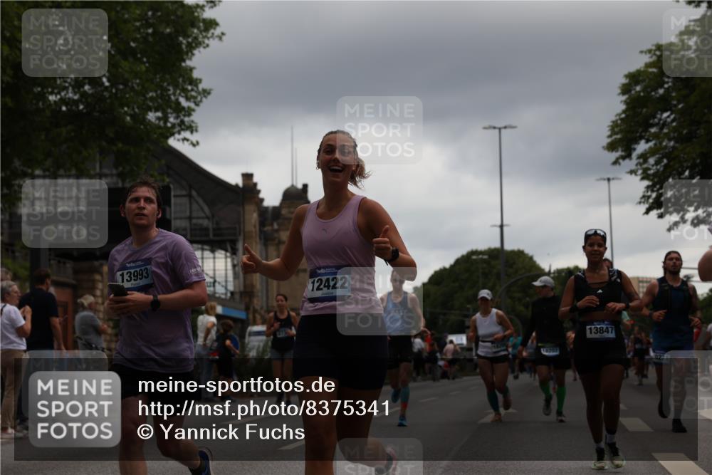 29.06.2025 - hella hamburg halbmarathon Yannick Fuchs http://msf.ph/oto/8375341 29.06.2025 10:54:09 20KM 1019, 1544, 2011, 2091, 2167, 2730, 3169, 3780, 4013, 5272, 6470, 7259, 8509, 8749, 9006, 9434, 10271, 10281, 10301, 12422, 12446, 13847, 13993, 14224, 14577, 14823, 15344, 15673, 15901, 16439, 16608, 17825, 18130, 18200, 18202, 18254, 18624, 18701, 19159 meine-sportfotos.de