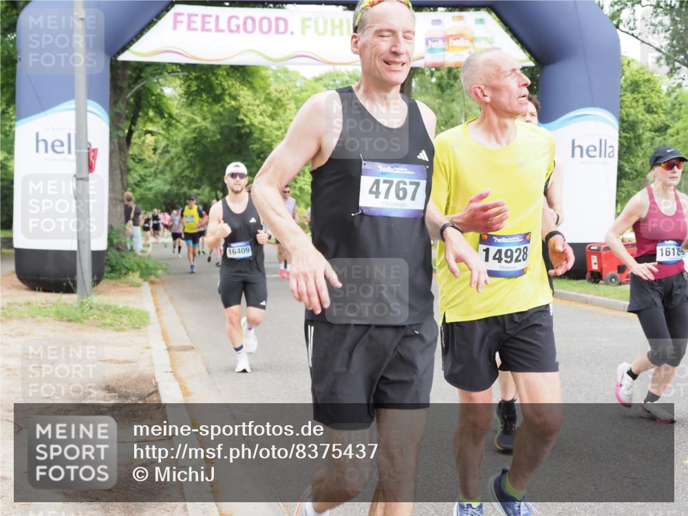 29.06.2025 - hella hamburg halbmarathon MichiJ http://msf.ph/oto/8375437 29.06.2025 10:45:20 Zwischen KM18-KM19 1319, 4379, 4708, 4767, 5084, 6138, 6147, 8744, 9553, 9555, 10518, 11846, 12779, 12879, 13407, 13761, 14928, 15083, 15217, 15229, 15434, 16189, 16206, 16409, 16608, 17346, 17967 meine-sportfotos.de