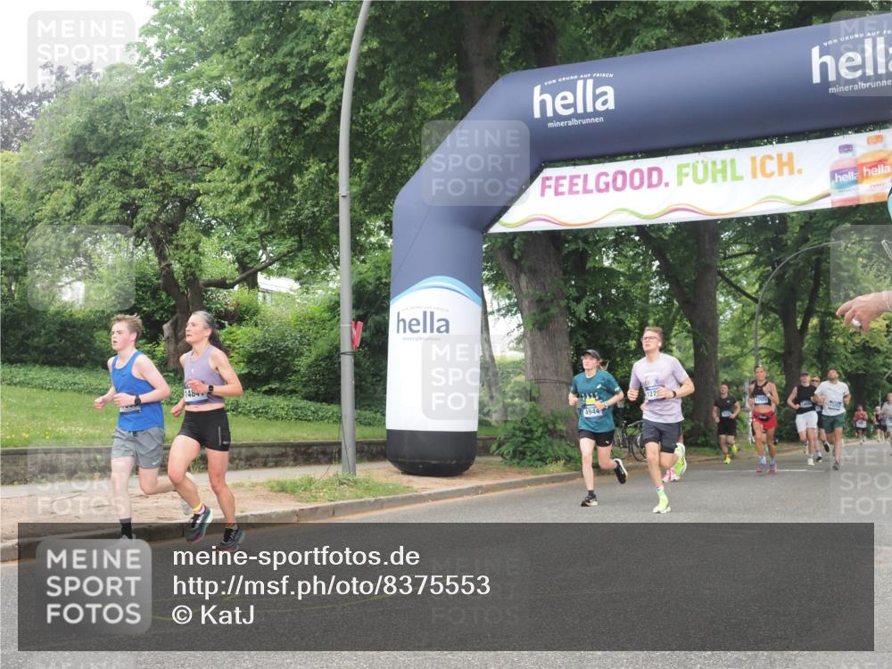 29.06.2025 - hella hamburg halbmarathon KatJ http://msf.ph/oto/8375553 29.06.2025 10:24:22 Zwischen KM18-KM19 1562, 5554, 6032 meine-sportfotos.de