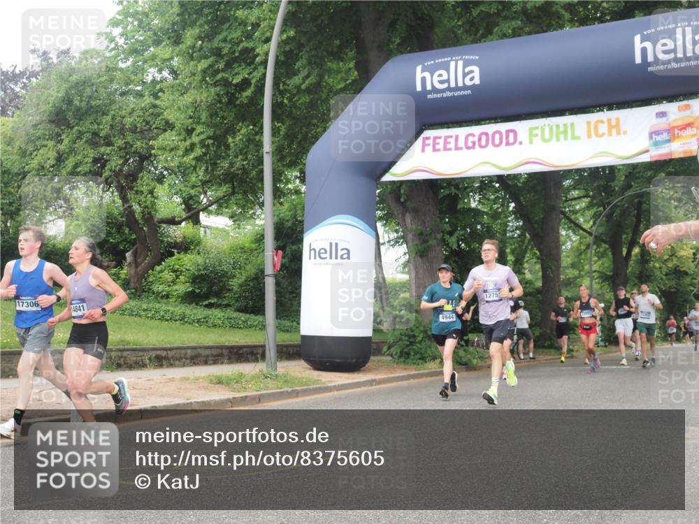 29.06.2025 - hella hamburg halbmarathon KatJ http://msf.ph/oto/8375605 29.06.2025 10:24:23 Zwischen KM18-KM19 1562, 1889, 4944, 5554, 6032 meine-sportfotos.de