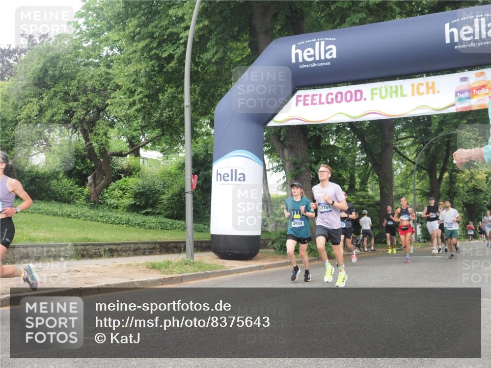 29.06.2025 - hella hamburg halbmarathon KatJ http://msf.ph/oto/8375643 29.06.2025 10:24:23 Zwischen KM18-KM19 1562, 1889, 4944, 5554, 6032 meine-sportfotos.de