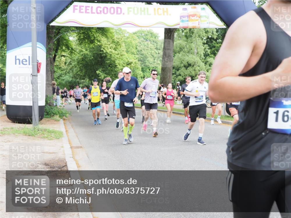 29.06.2025 - hella hamburg halbmarathon MichiJ http://msf.ph/oto/8375727 29.06.2025 10:45:22 Zwischen KM18-KM19 1319, 4708, 4767, 5084, 6138, 6147, 7189, 8744, 9555, 10518, 11846, 12779, 12879, 13407, 13512, 13761, 14928, 15083, 15217, 15434, 16189, 16409, 16608, 17346, 17967 meine-sportfotos.de