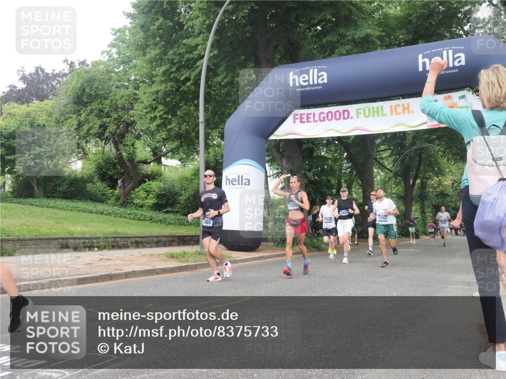 29.06.2025 - hella hamburg halbmarathon KatJ http://msf.ph/oto/8375733 29.06.2025 10:24:25 Zwischen KM18-KM19 1562, 1889, 4944, 5554, 6032 meine-sportfotos.de