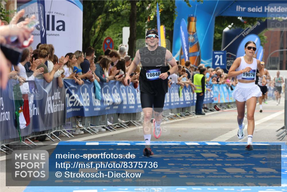 29.06.2025 - hella hamburg halbmarathon Strokosch-Dieckow http://msf.ph/oto/8375736 29.06.2025 10:26:37 Ziel 1065, 1577, 9565, 10848, 19076 meine-sportfotos.de