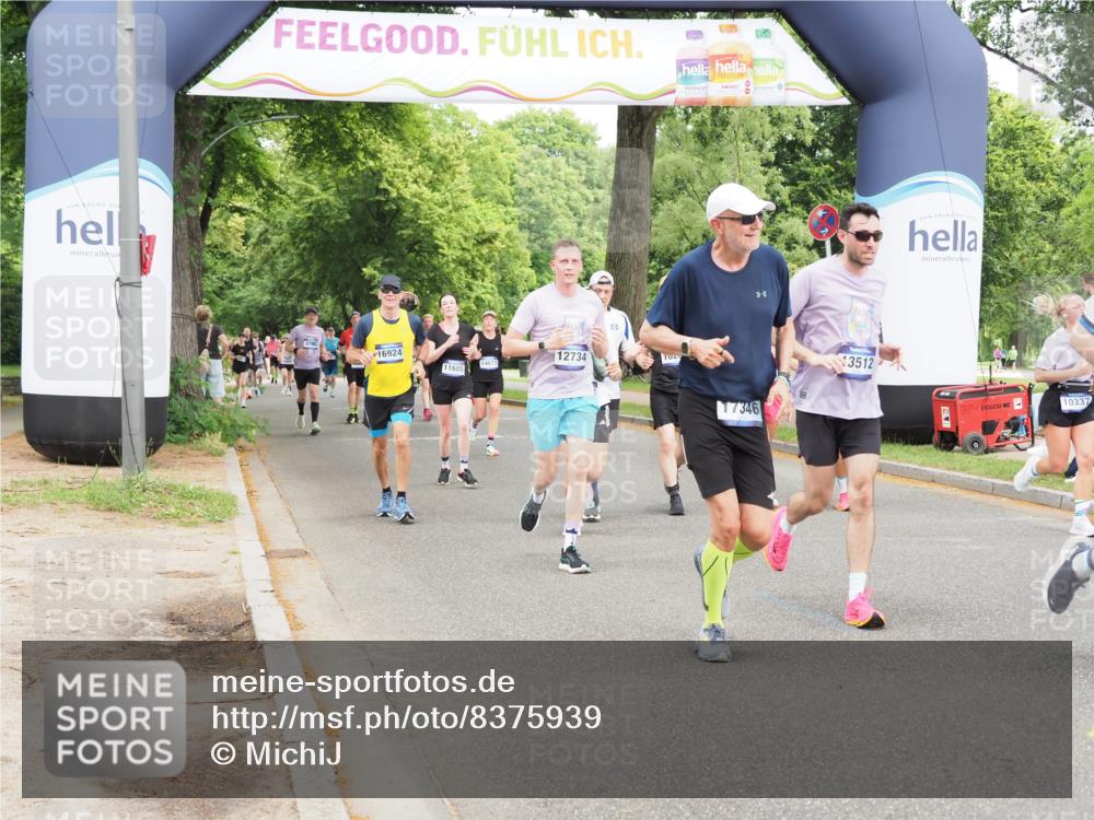 29.06.2025 - hella hamburg halbmarathon MichiJ http://msf.ph/oto/8375939 29.06.2025 10:45:23 Zwischen KM18-KM19 1319, 2159, 4708, 4767, 5084, 6138, 6147, 7189, 11605, 11846, 12734, 12779, 12879, 13407, 13512, 15217, 15434, 16189, 16409, 16563, 16608, 17346, 17967, 18327 meine-sportfotos.de