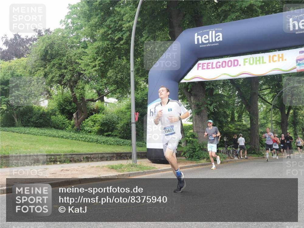 29.06.2025 - hella hamburg halbmarathon KatJ http://msf.ph/oto/8375940 29.06.2025 10:24:31 Zwischen KM18-KM19 1889, 4944 meine-sportfotos.de