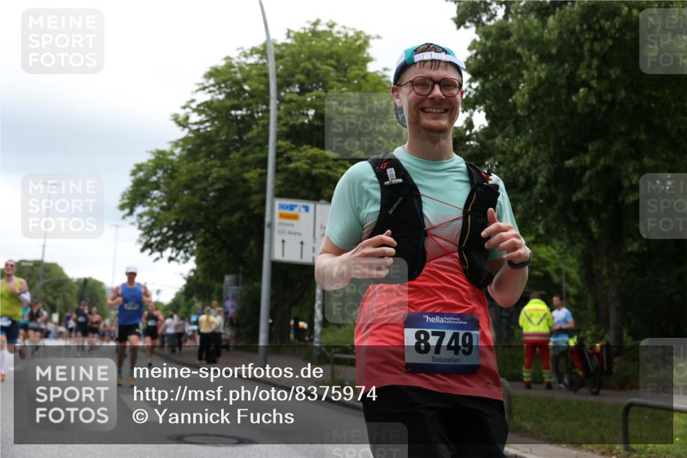 29.06.2025 - hella hamburg halbmarathon Yannick Fuchs http://msf.ph/oto/8375974 29.06.2025 10:54:14 20KM 1019, 1544, 1681, 2011, 2091, 2167, 2363, 2730, 3780, 4013, 5272, 7259, 8003, 8509, 8749, 9006, 9434, 10271, 10281, 10301, 11041, 11366, 12422, 12446, 13847, 13993, 14224, 14577, 14823, 15344, 15673, 15901, 16439, 16608, 17825, 18130, 18200, 18202, 18254, 18624, 18701, 19159 meine-sportfotos.de