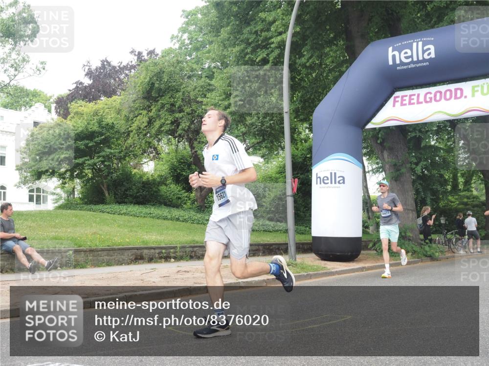 29.06.2025 - hella hamburg halbmarathon KatJ http://msf.ph/oto/8376020 29.06.2025 10:24:32 Zwischen KM18-KM19  meine-sportfotos.de