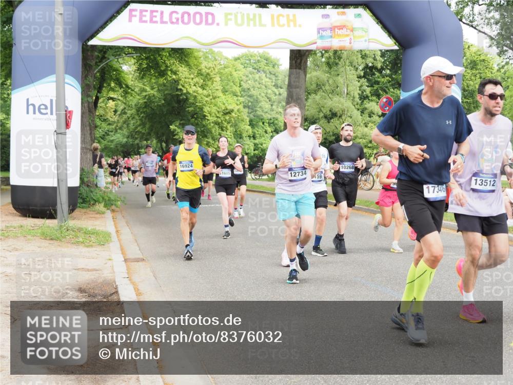 29.06.2025 - hella hamburg halbmarathon MichiJ http://msf.ph/oto/8376032 29.06.2025 10:45:24 Zwischen KM18-KM19 1319, 2159, 4767, 5084, 6138, 7189, 9655, 10268, 11605, 11846, 12734, 12779, 13407, 13512, 14673, 15217, 15434, 16189, 16409, 16563, 16608, 16924, 17346, 17967, 18327 meine-sportfotos.de