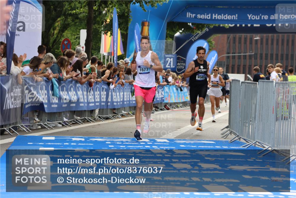 29.06.2025 - hella hamburg halbmarathon Strokosch-Dieckow http://msf.ph/oto/8376037 29.06.2025 10:26:31 Ziel 1577, 9565, 14728, 17040 meine-sportfotos.de