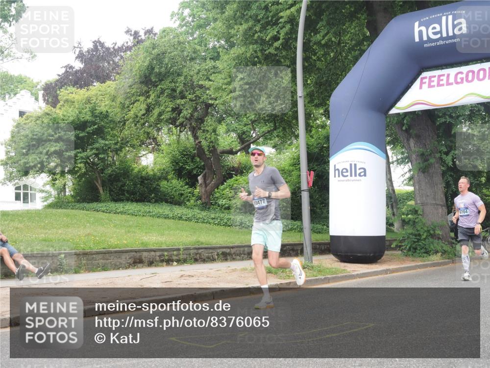 29.06.2025 - hella hamburg halbmarathon KatJ http://msf.ph/oto/8376065 29.06.2025 10:24:33 Zwischen KM18-KM19  meine-sportfotos.de