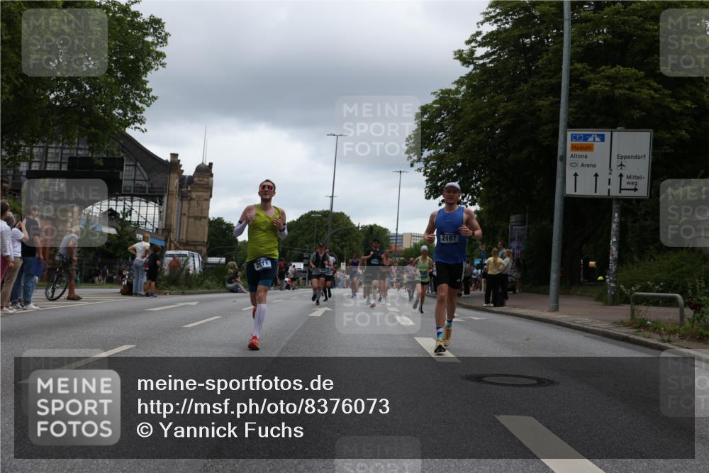 29.06.2025 - hella hamburg halbmarathon Yannick Fuchs http://msf.ph/oto/8376073 29.06.2025 10:54:15 20KM 1019, 1681, 2011, 2091, 2167, 2363, 2730, 3780, 4013, 5272, 7259, 8003, 8509, 8749, 9006, 9434, 10271, 10281, 10301, 11041, 11366, 12422, 12446, 13488, 13847, 13993, 14224, 14577, 14823, 15344, 15901, 16439, 16608, 17491, 17825, 18130, 18200, 18202, 18254, 18624, 18701, 19159 meine-sportfotos.de