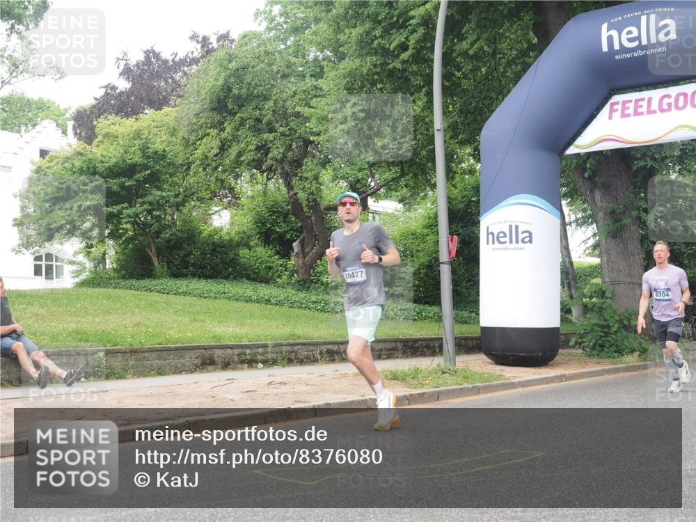 29.06.2025 - hella hamburg halbmarathon KatJ http://msf.ph/oto/8376080 29.06.2025 10:24:33 Zwischen KM18-KM19  meine-sportfotos.de