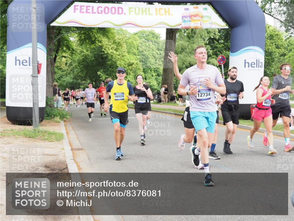 29.06.2025 - hella hamburg halbmarathon MichiJ http://msf.ph/oto/8376081 29.06.2025 10:45:25 Zwischen KM18-KM19 1319, 2159, 4767, 5084, 7189, 9655, 10268, 11605, 11846, 12734, 12779, 13512, 14673, 15217, 16409, 16563, 16608, 16924, 17346, 17967, 18327 meine-sportfotos.de