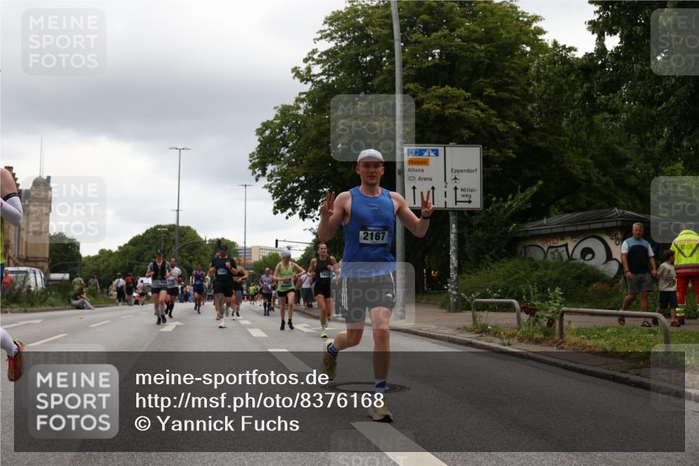 29.06.2025 - hella hamburg halbmarathon Yannick Fuchs http://msf.ph/oto/8376168 29.06.2025 10:54:16 20KM 1019, 1681, 2011, 2091, 2167, 2363, 2730, 3780, 4013, 5272, 7259, 8003, 8191, 8509, 8749, 9006, 9434, 10271, 10301, 10576, 11041, 11366, 11753, 12422, 12446, 13488, 13847, 13993, 14224, 14577, 14823, 15344, 15901, 16439, 16608, 17491, 17825, 18130, 18200, 18202, 18254, 18624, 18701, 19159 meine-sportfotos.de