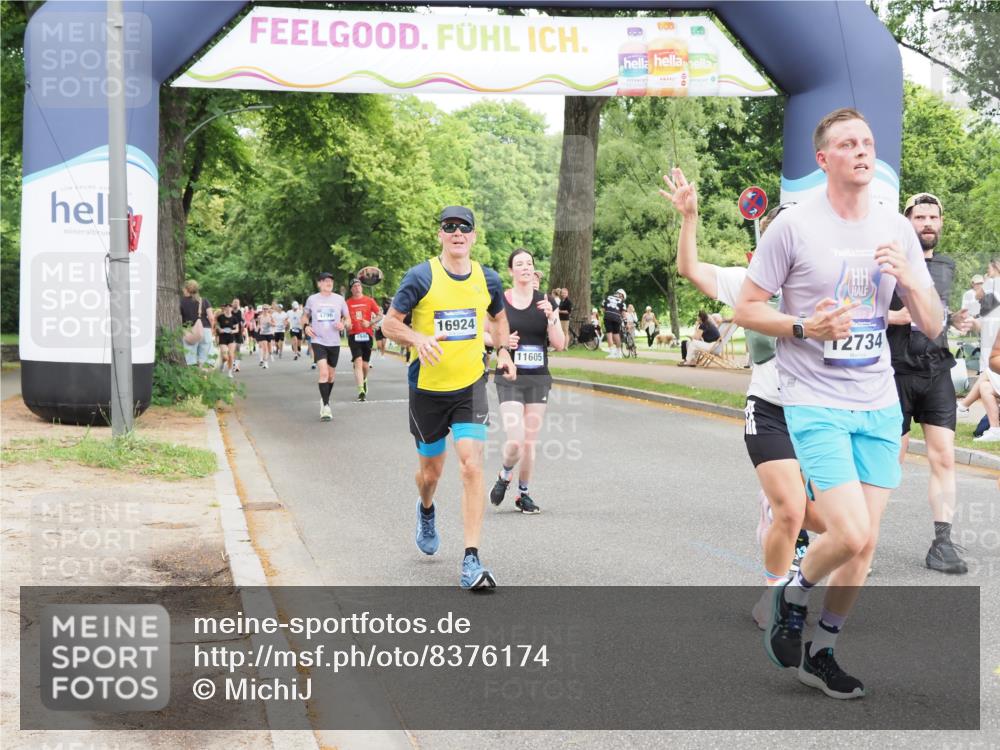 29.06.2025 - hella hamburg halbmarathon MichiJ http://msf.ph/oto/8376174 29.06.2025 10:45:25 Zwischen KM18-KM19 1319, 2159, 4767, 5084, 7189, 9655, 10268, 11605, 11846, 12734, 12779, 13512, 14673, 15217, 16409, 16563, 16608, 16924, 17346, 17967, 18327 meine-sportfotos.de
