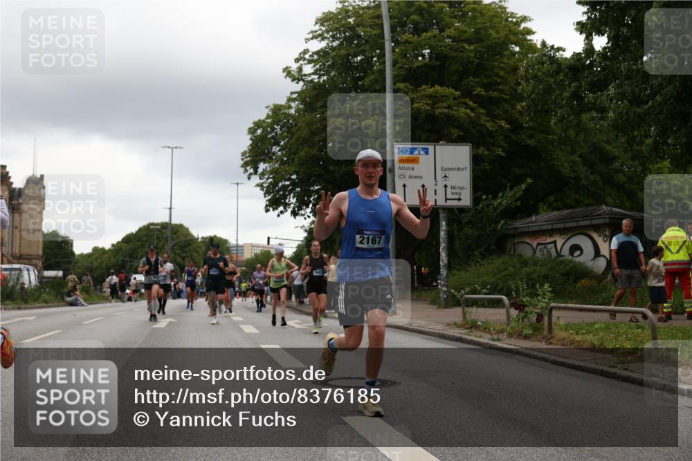 29.06.2025 - hella hamburg halbmarathon Yannick Fuchs http://msf.ph/oto/8376185 29.06.2025 10:54:16 20KM 1019, 1681, 2011, 2091, 2167, 2363, 2730, 3780, 4013, 5272, 7259, 8003, 8191, 8509, 8749, 9006, 9434, 10271, 10301, 10576, 11041, 11366, 11753, 12422, 12446, 13488, 13847, 13993, 14224, 14577, 14823, 15344, 15901, 16439, 16608, 17491, 17825, 18130, 18200, 18202, 18254, 18624, 18701, 19159 meine-sportfotos.de